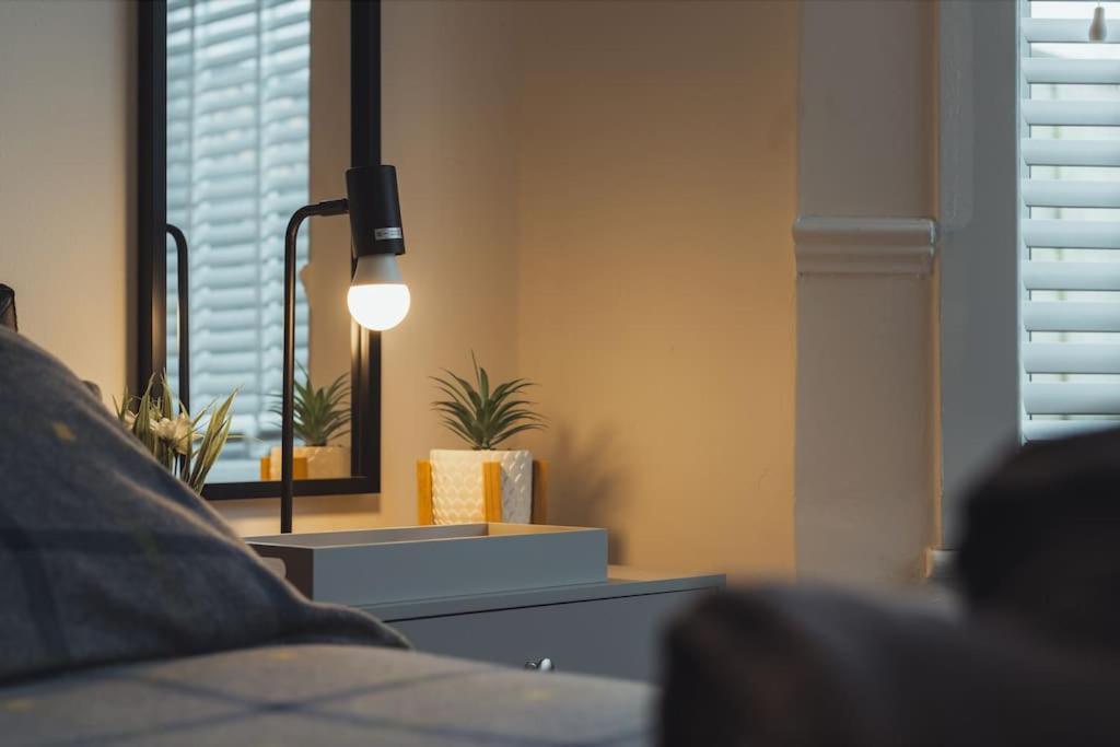 1 Bed - Wifi - Pet Friendly - Harrowアパートメント エクステリア 写真