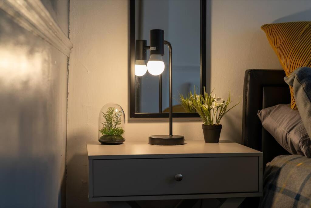 1 Bed - Wifi - Pet Friendly - Harrowアパートメント エクステリア 写真